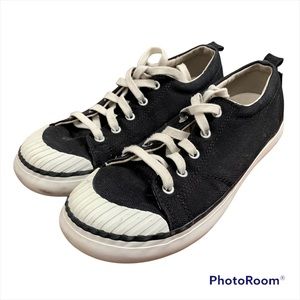 Keen Sneakers